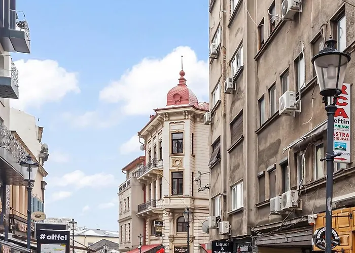 Old Town Smardan - Lively Area דירה בוקרשט