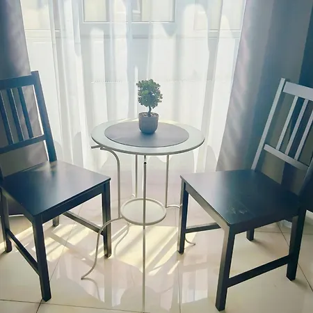 Apartament Old Town Smardan - Lively Area