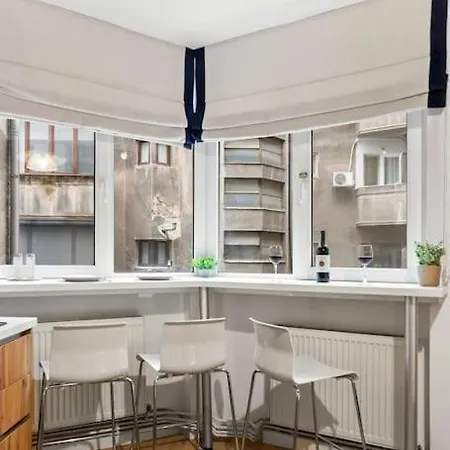 Old Town Cozy 321 Apartment